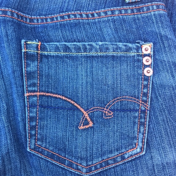 Miss Me Jeans - Picture 4 of 5